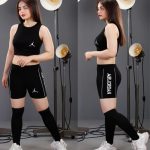 ست ورزشی نیم تنه و شورتک نایک