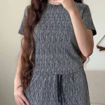 ست تیشرت و شلوار لمه دار نگین کوب (پک 2 عددی)